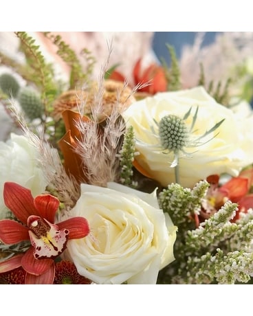 Caramel and Cream Designer's Choice Flower Arrangement