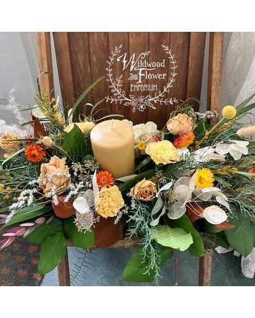 Cozy Nights Table Centre Flower Arrangement