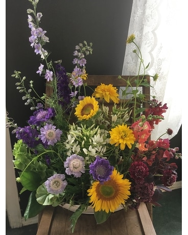 Summer Reminiscence Arrangement Flower Arrangement