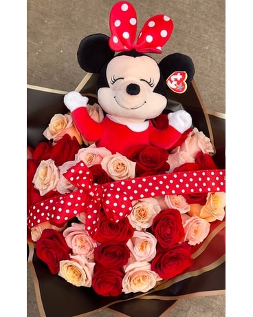 Minnie Bouquet in Berwyn IL - Berwyn's Violet Flower Shop