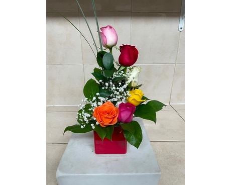 6 Assorted Color Rose Spiral Flower Arrangement