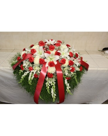 Casket Spray 29 Flower Arrangement