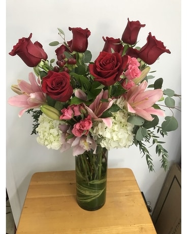 Rose Please Flower Arrangement