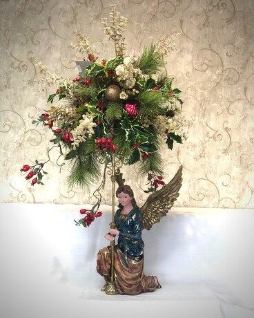 KNEELING ANGEL Specialty Arrangement