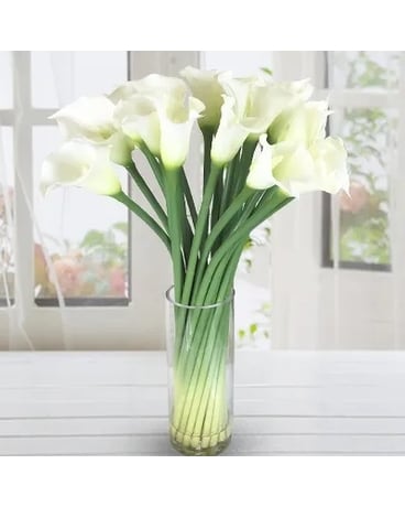 20 Stems of Mini White Calla Lilies Flower Arrangement