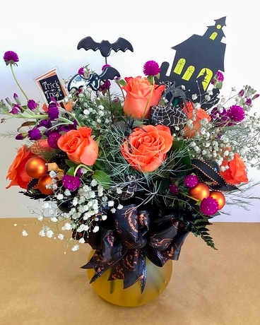 Designer's Choice Halloween Bouquet Flower Arrangement