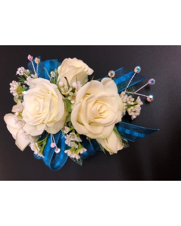 Aqua/Turquoise Wristlet Corsage