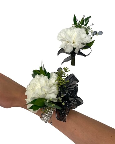 Kourtney and Travis Corsage
