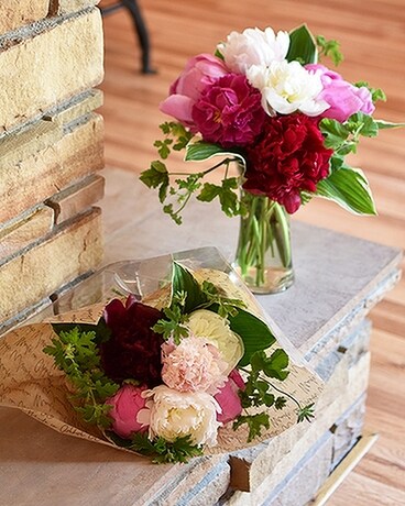 Pop Up Peony Sale Flower Arrangement