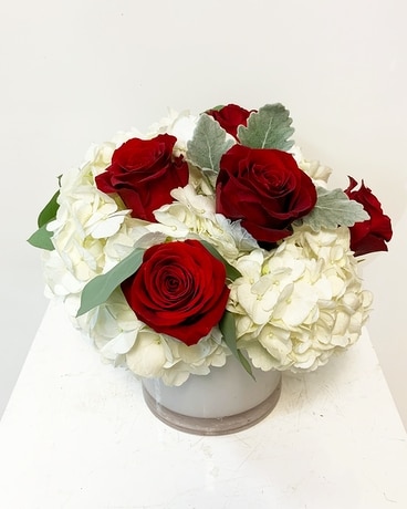 Snow White Flower Arrangement