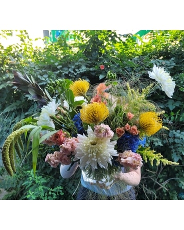 Designer's Choice Low Vase Luxe Flower Arrangement