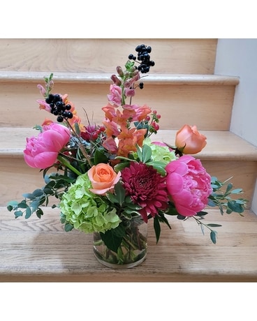 Summer Turns to Fall Flower Arrangement