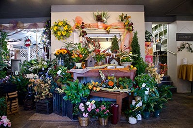 Paul Wood Florist Located At 114 N