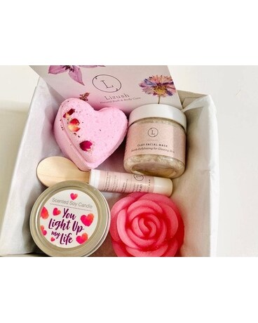 Mother's Day Spa Gift Set 2 Flower Arrangement