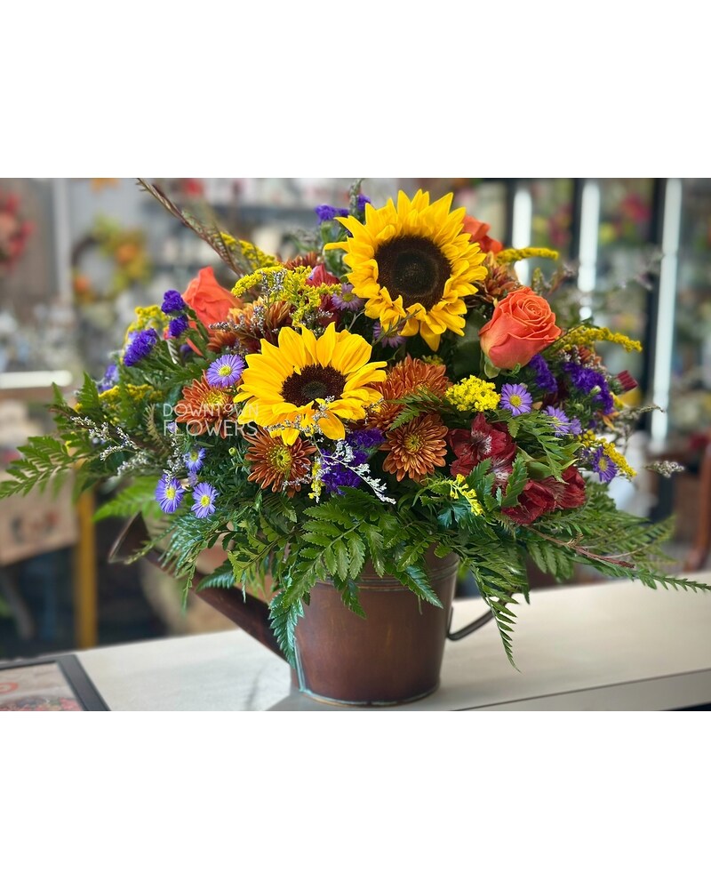 Flowers in a Gift in Kingsport, TN | Downtown Flowers And Gift Shop