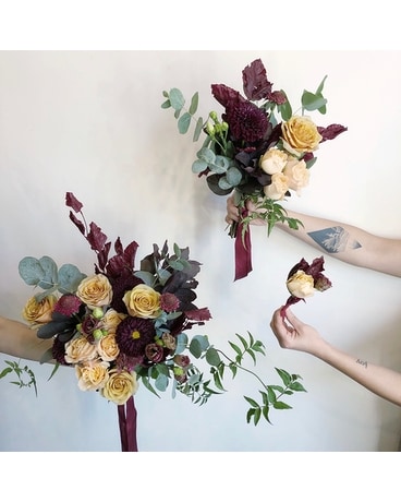 Garnet Palette Package Flower Arrangement
