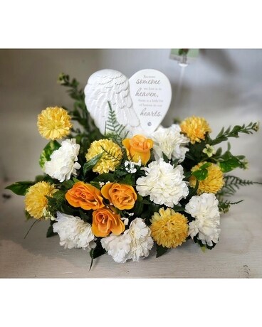 Hearts of Heaven Sympathy Arrangement