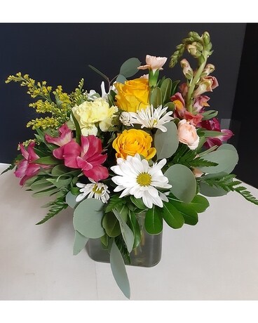 Mixed Cube Flower Arrangement