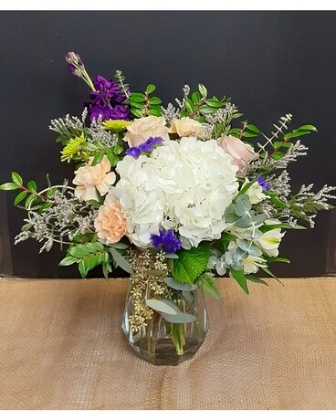 Elegant Hexagon Flower Arrangement