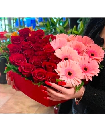 Gerbers Rose heart box bouquet Flower Arrangement