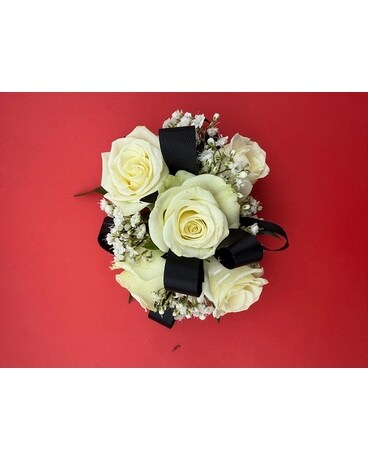 Spray Rose Wristlet Corsage | Princeton, NJ | Perna's Flower Shop
