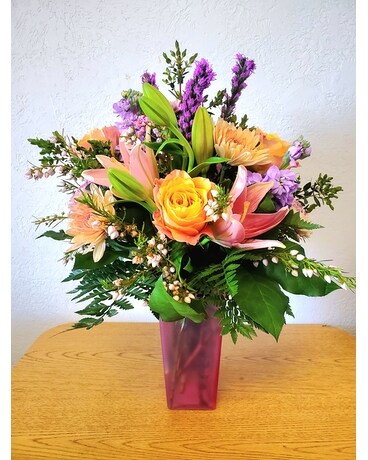 Mother's Day Blooms in Pink Vase Flower Arrangement