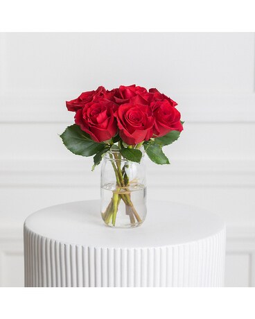 7 red roses Flower Arrangement