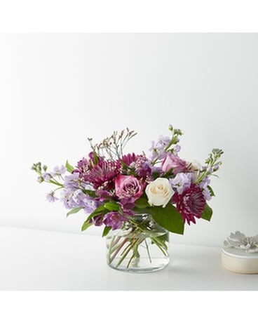 Breeze periwinkle Flower Arrangement