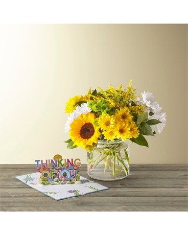 Hello Sunshine w/card Flower Arrangement