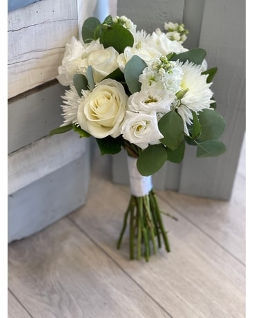 White Wedding Bridesmaid Bouquet