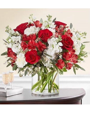 Crimson Rose Bouquet Flower Arrangement