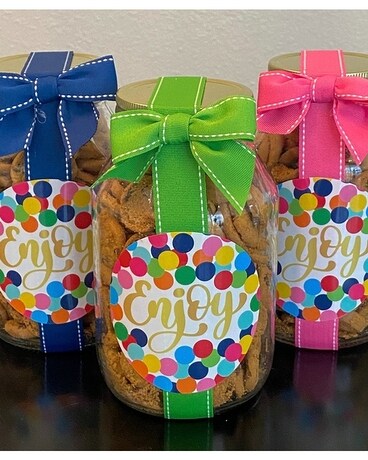 Oh Sugar Cookies 10 OZ Confetti Cupcake Gifts