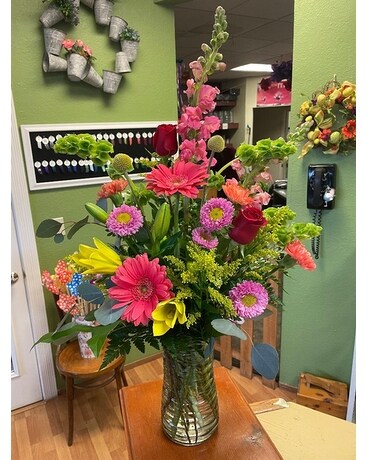 The Cara Flower Arrangement