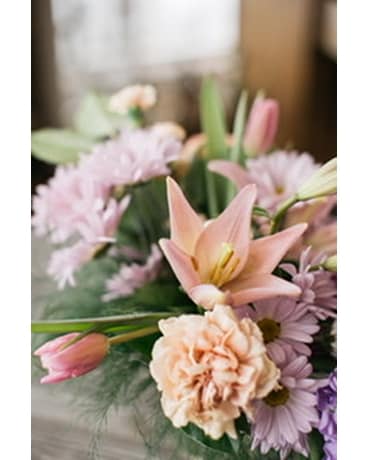 Mother’s Day mix Flower Arrangement