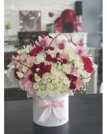 Je T' aime Flower Arrangement