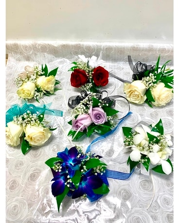 Corsages Flower Arrangement