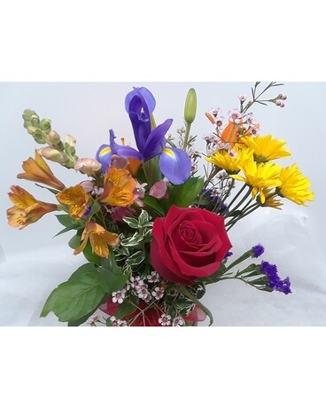 The Sweetheart Spring Flower Arrangement