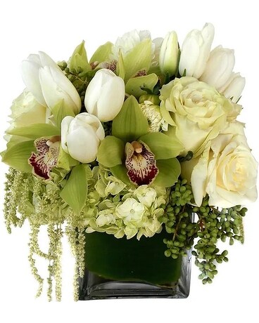 Simplicity Flower Arrangement
