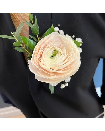 ranunculus bout Boutonniere