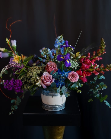 Spring Meander Flower Arrangement