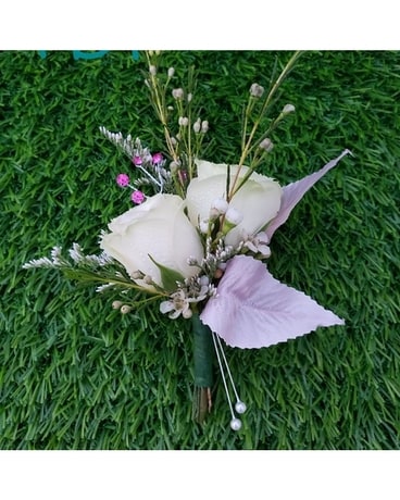 Custom Rose Boutonniere Flower Arrangement