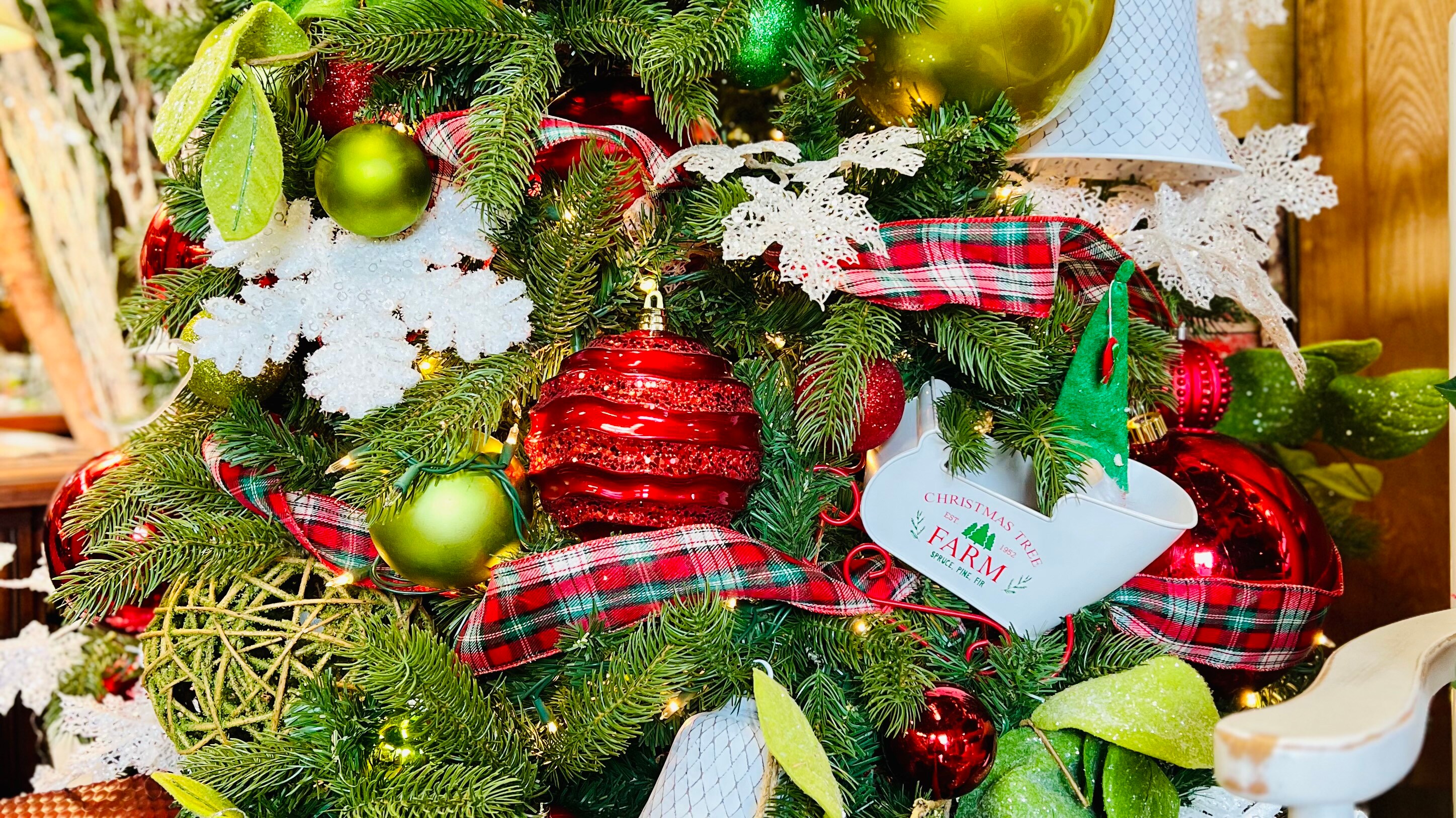 Happy Holidays from Pearson Florist!