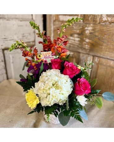 Pearson's Garden Mama Flower Arrangement