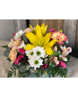 Pearson's Spring Fling Flower Arrangement