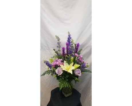 Mainly purple Flower Arrangement