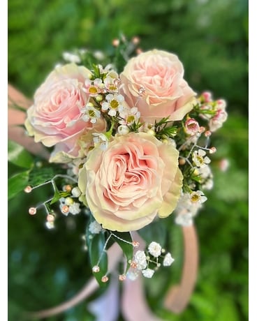 Triple Soft Pink Rose Bouquet Flower Arrangement