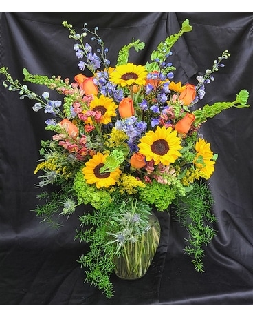 Summer Fantasies Flower Arrangement