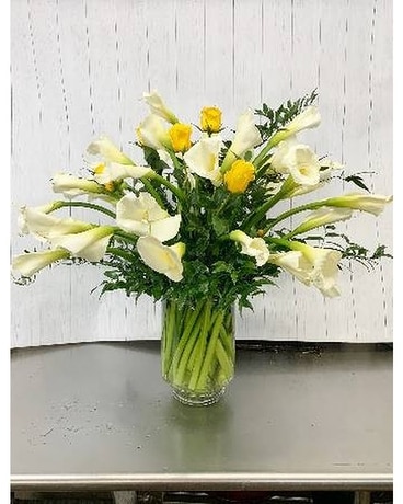 Extravagant Callas Flower Arrangement