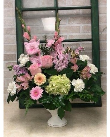 Simply Sweet Flower Arrangement