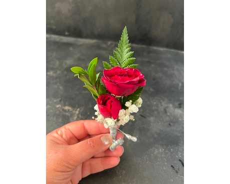 Boutonniere Flower Arrangement